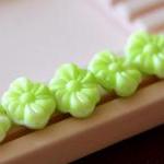 Vintage Lime Green With White Flower Glass Beads