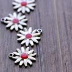 Vintage Red White Enameled Daisy Flower Metal..