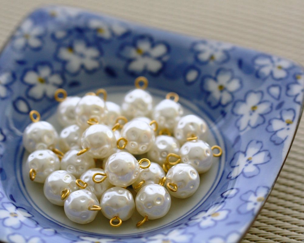 Vintage White Dimpled Lucite Pearl Connector Beads From Japan